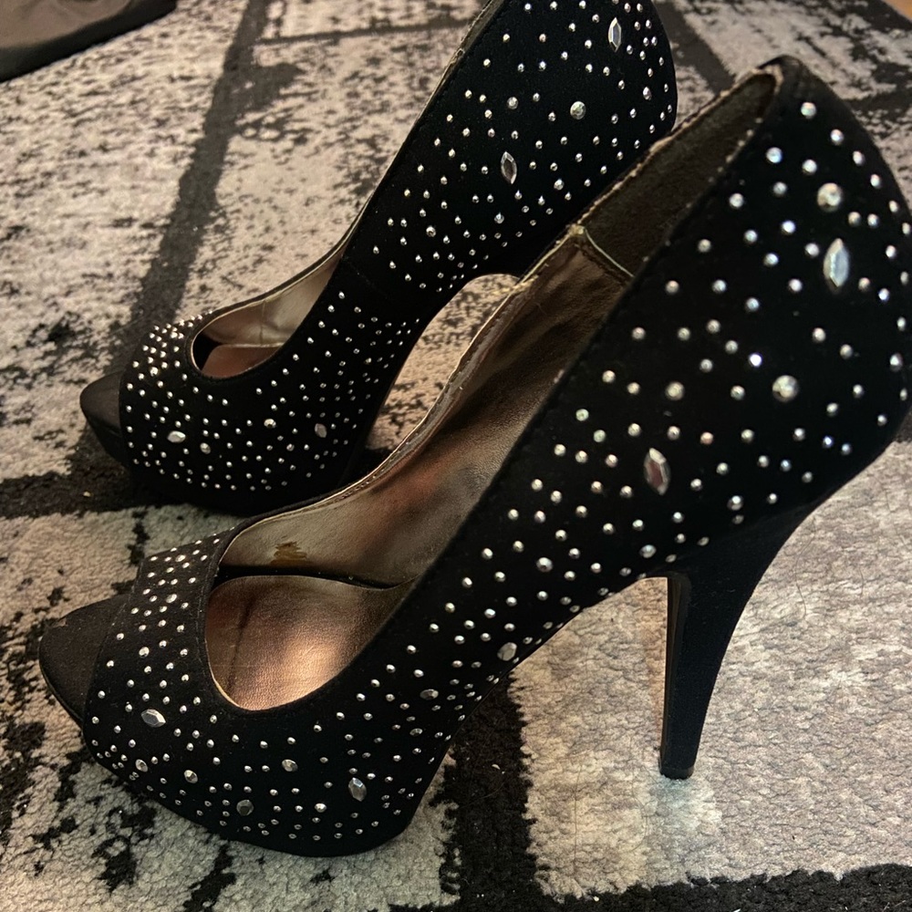 bongo studded black heels